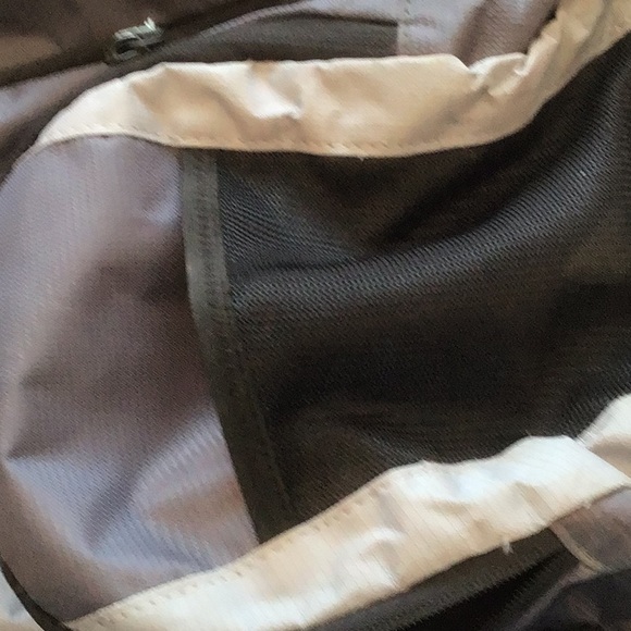 Backpack - Picture 3 of 10